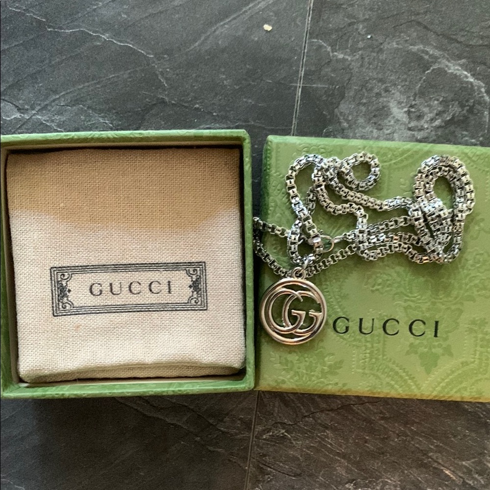 Gucci Silver Pendant Necklace